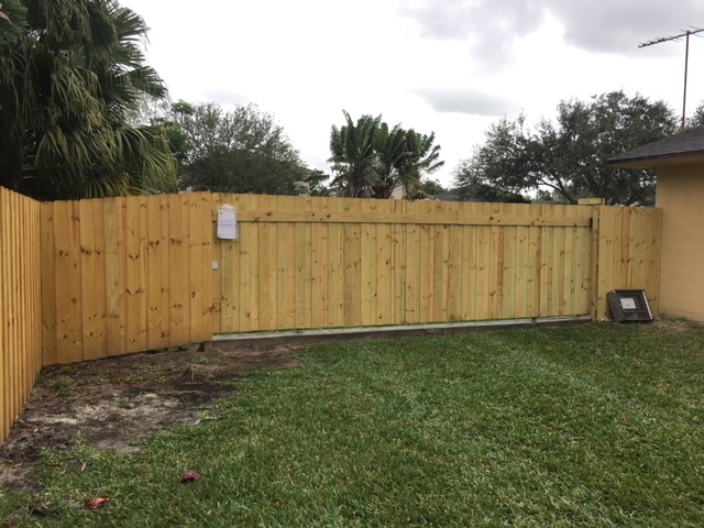 Best Wood Fence Installation in Port Saint Lucie, Florida.