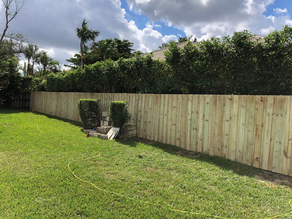 Port St. Lucie Commercial Fence Options.