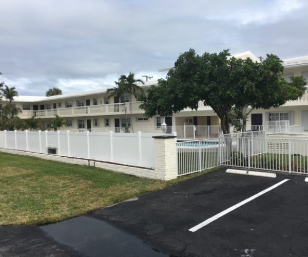 Types of Pool Fences in Port St, Lucie. Why Get A Pool Fence in Port Saint Lucie, Florida.