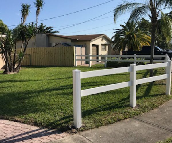 Top Port Saint Lucie Pool Fence Installations.